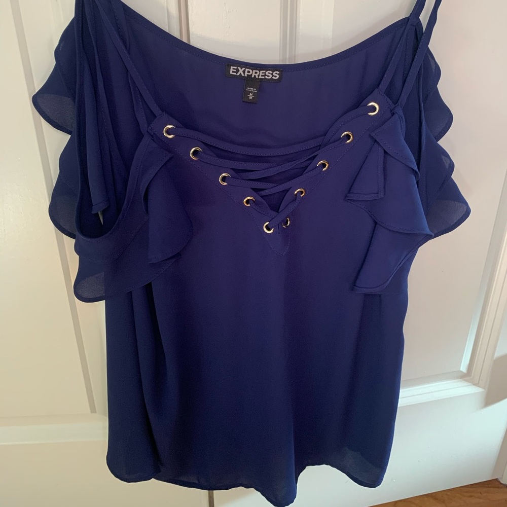 NWOT, EXPRESS NAVY FLUTTER SLEEVE TOP